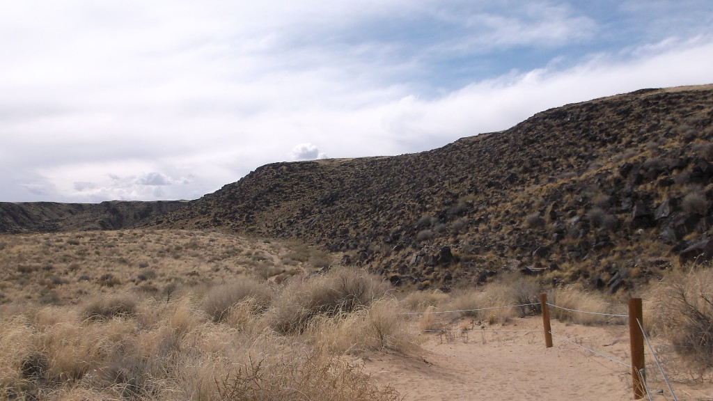 Petroglyph National Monument, volcanic rock formed the area